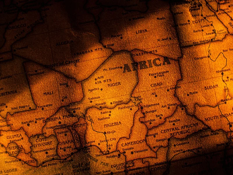 Wealth, Influence, Responsibility: Shaping Climate Outcomes With Social Power And Green Vision