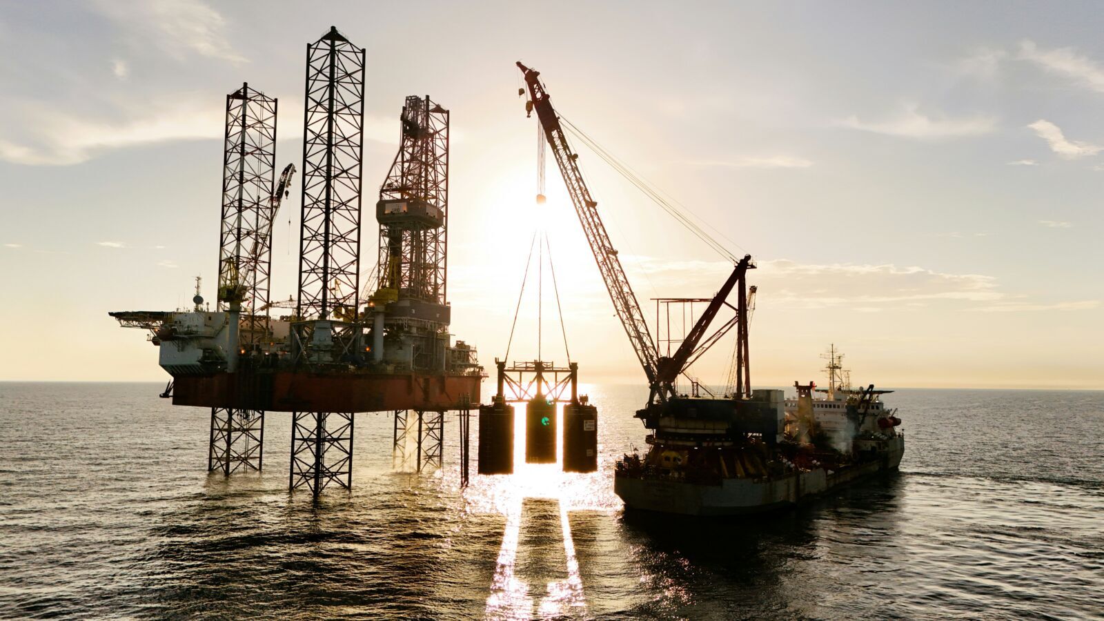 Africa’s Oil Boom Promise Falters as New Report Pushes Renewable Development Path