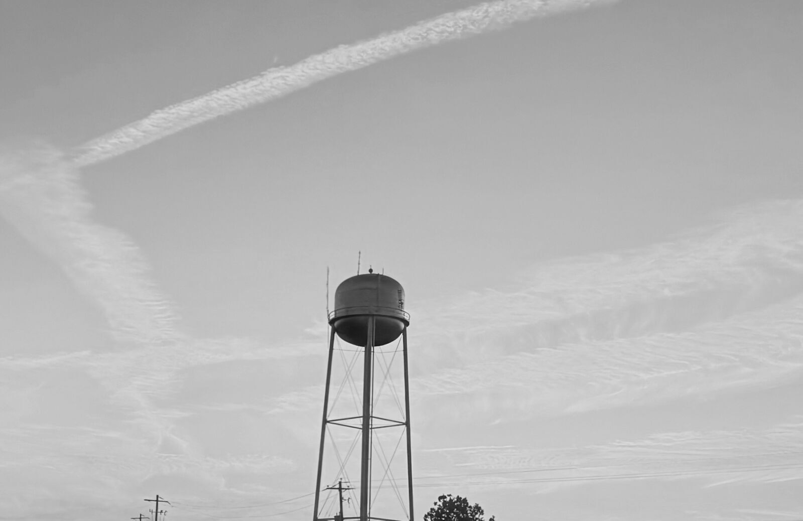 Amazon, Microsoft and Google Face New ESG Scrutiny as Data-Centre Water Use Nears One Trillion Litres