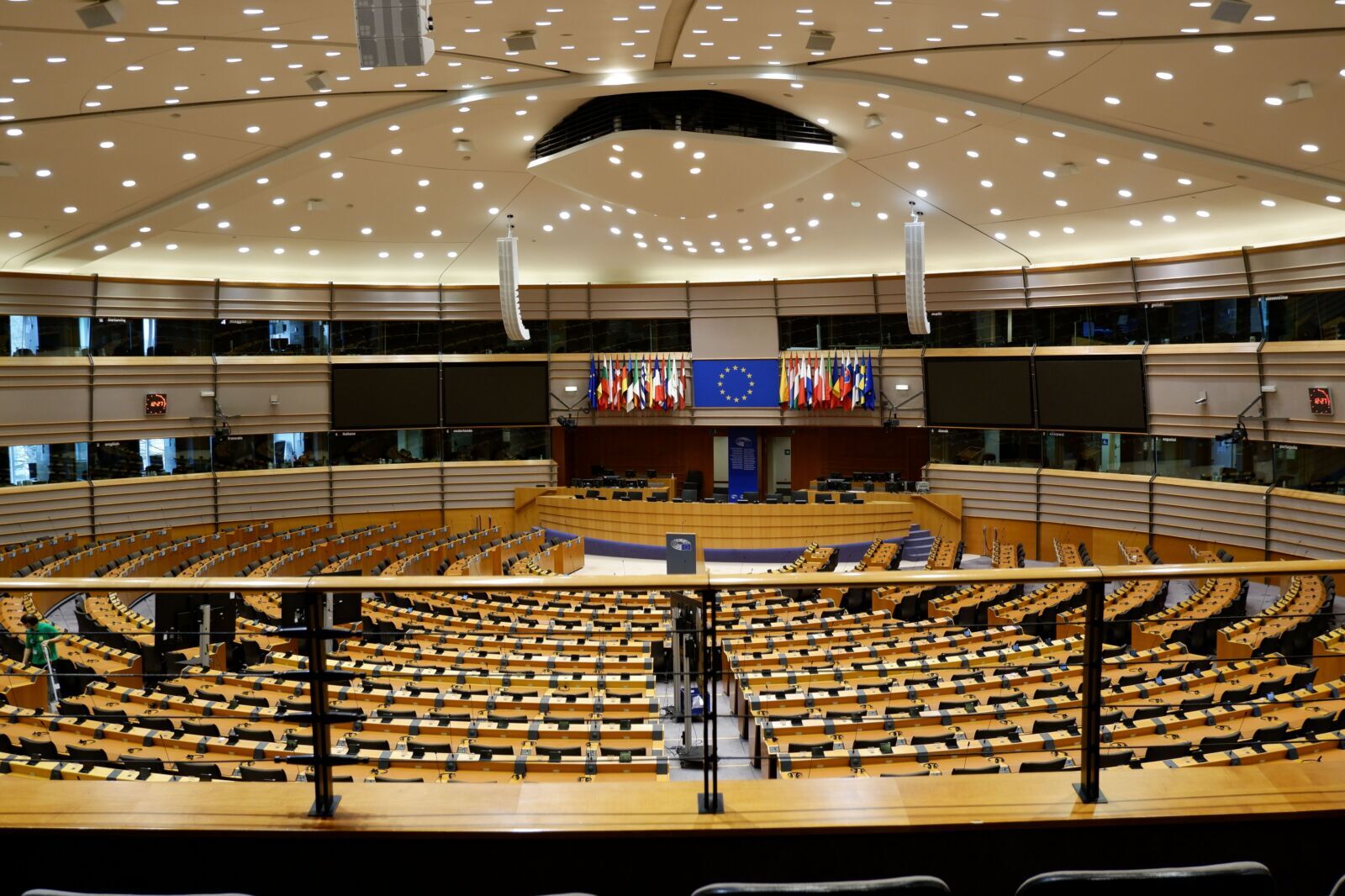 EU Simplifies ESRS Reporting While Preserving Core Sustainability Transparency Goals Across Global Markets Today