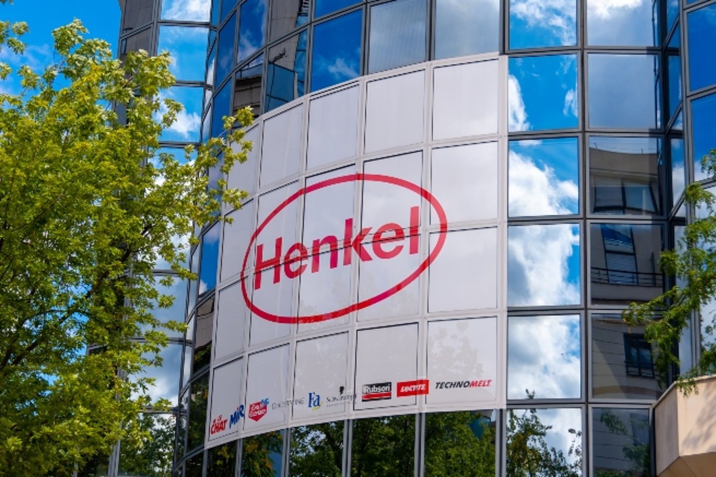 Henkel’s 2030 Targets Raise Pressure On Suppliers, Plastics And Emissions Globally