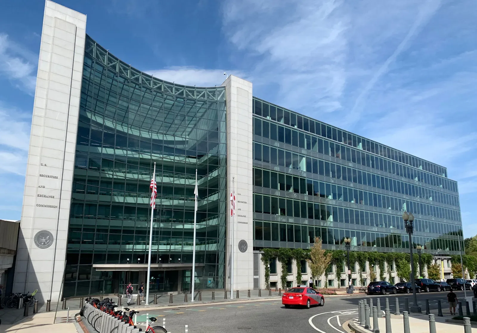 SEC Climate Rule Reversal Tests Investor Trust In Corporate Risk Reporting Systems