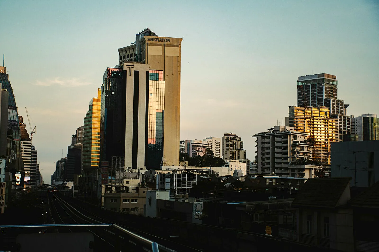 Africa's ESG Capitals Rise: Ten Nations Redefine Sustainable Investment Flows in 2025