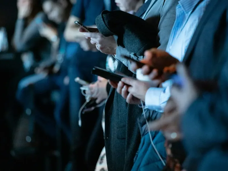 People Speak 338 Fewer Daily Words Each Year Study Finds Across Samples