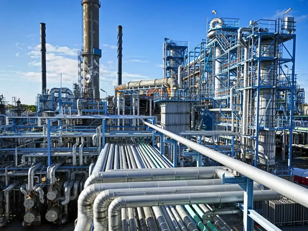 Eight Refinery Terms That Explain Fuel Economics, Margins Quality and Operating Performance