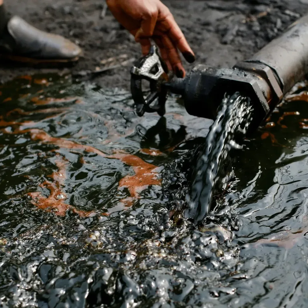 Nigeria Cuts Crude Losses, Yet Oil Output Still Trails Historic Production Peak